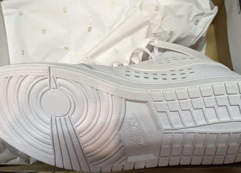 Jordan Access basketball shoes in white