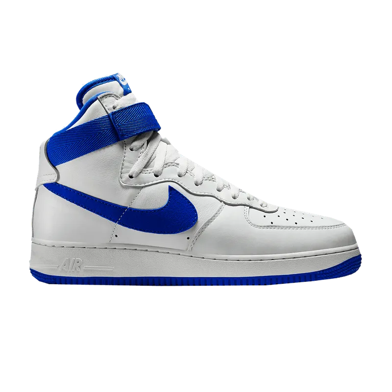 Official product photo — Air Force 1 Hi Retro QS